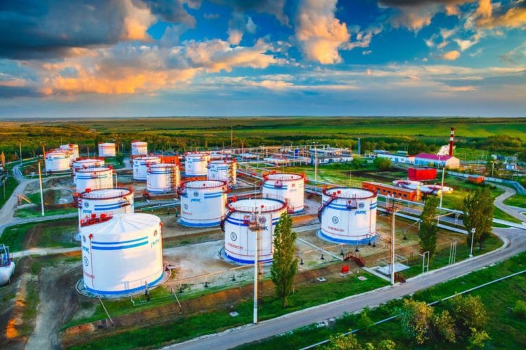 Законопроект НДД — Налог на добавленный доход в нефтяной отрасли приведет к росту цен на бензин