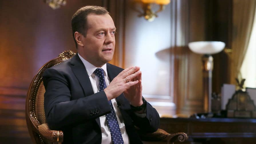 На строительство каких дорог Медведев выделит миллиарды из бюджета?