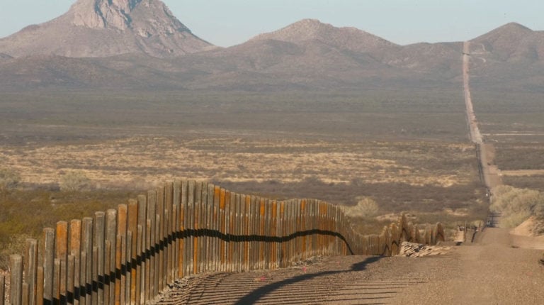Стена между США и Мексикой — Зачем Трамп строит «великую американскую стену»?