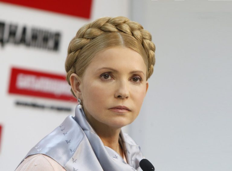 Тимошенко просит снять с выборов другого кандидата в президенты Украины, несмотря на рейтинги