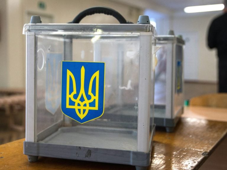 Российских наблюдателей на выборах президента Украины не будет!