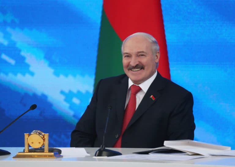 За единую валюту Белоруссии и России выступает Лукашенко