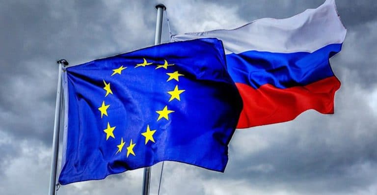 Отказ от доллара и переход на расчеты в рублях и евро между ЕС и Россией
