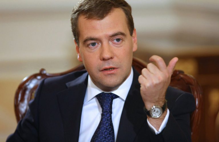 Д. Медведев о целях партии «Единая Россия», о служении народу