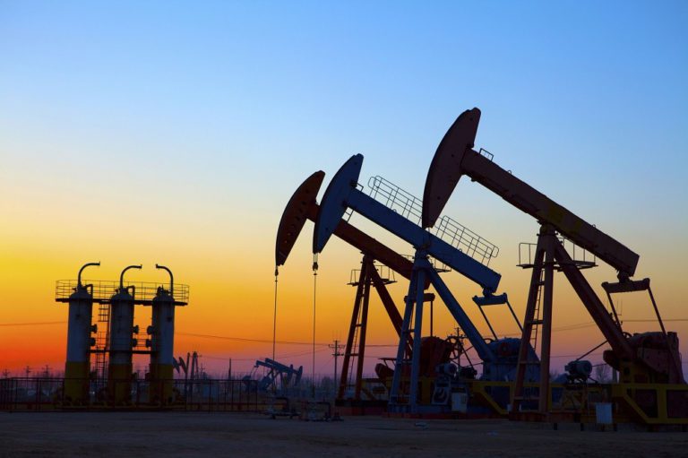 Как заменить сверхдоходы от нефти, чтобы развивать экономику России?