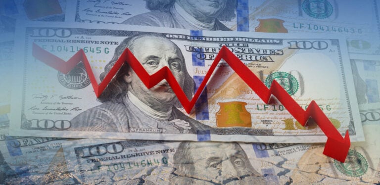 Как сохранить деньги, если доллар стал антилидером рейтинга стабильных валют