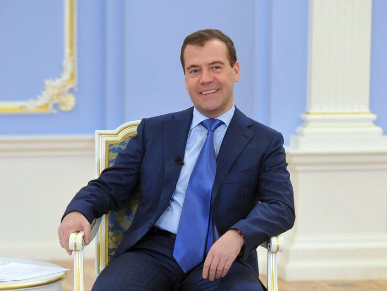 Медведев дал прогноз по доллару